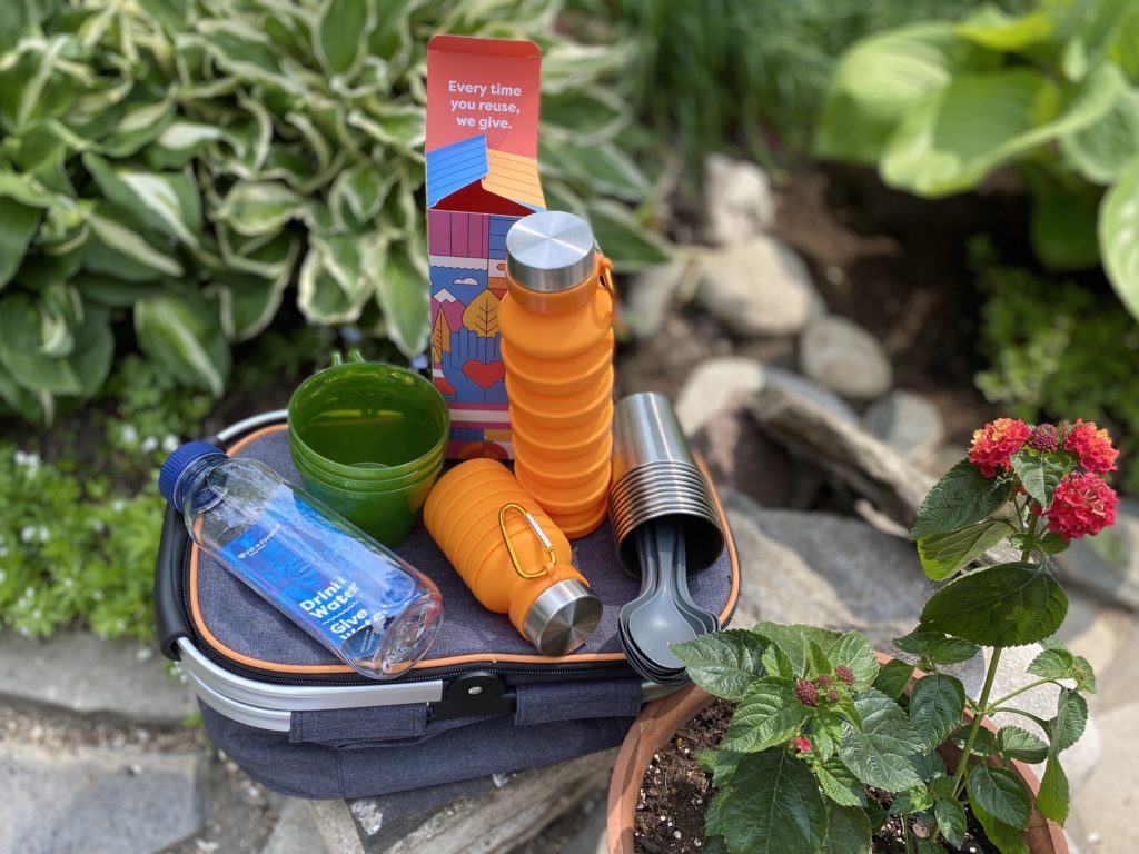 Picnic reusable containers